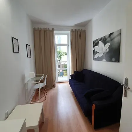 Nw Pokoje 10 Minut Pieszo Do Centrum *