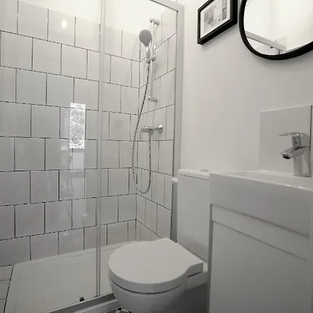 Nw Pokoje 10 Minut Pieszo Do Centrum *