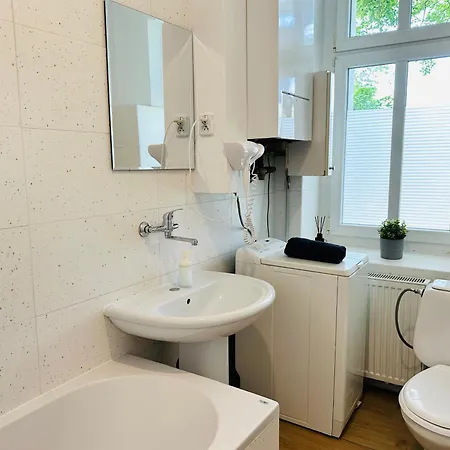 Nw Pokoje 10 Minut Pieszo Do Centrum