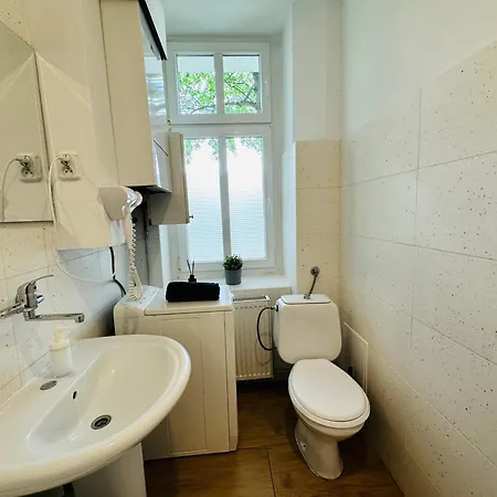 Nw Pokoje 10 Minut Pieszo Do Centrum *