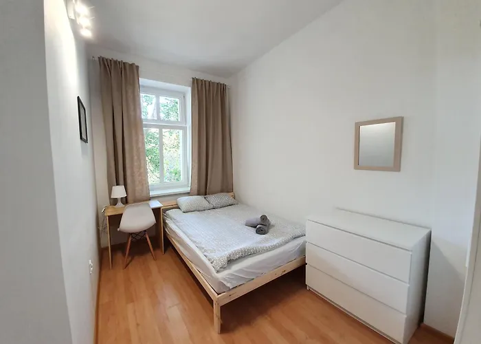 Nw Pokoje 10 Minut Pieszo Do Centrum Appartamento